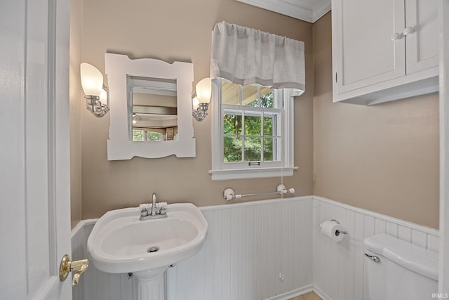 201 Colony Rd, West Lafayette, IN 47906 - bathroom with a wainscoted wall and toilet