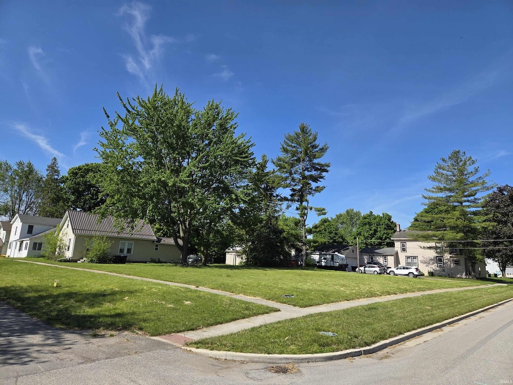 305 S Franklin St, Waterloo, IN 46793