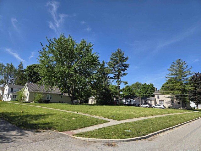 305 S Franklin St, Waterloo, IN 46793