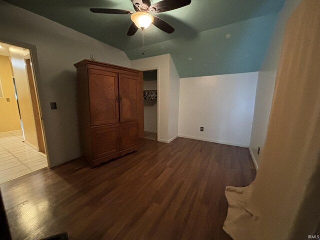 4026 S Lafayette St, Fort Wayne, IN 46806 - bonus room with vaulted ceiling, wood finished floors, ceiling fan, and baseboards