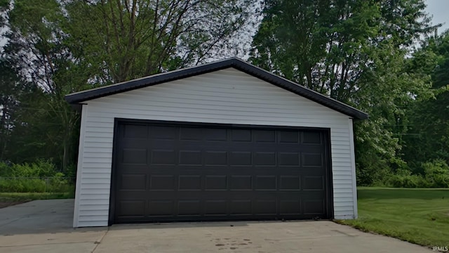 30050 Wren St, Elkhart, IN 46517 - view of detached garage