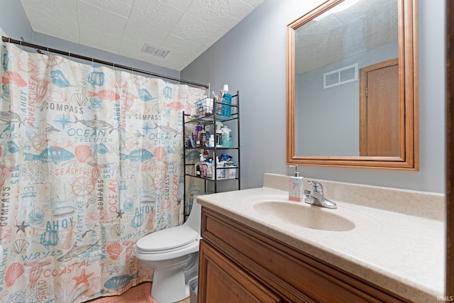 332 W Tyland Blvd, New Haven, IN 46774 - full bathroom with vanity, toilet, and a shower with shower curtain