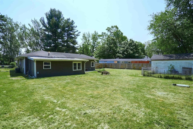 52589 Lilac Rd, South Bend, IN 46628 - view of yard