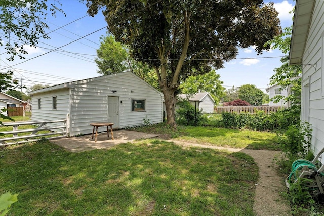 1815 E Bowman St, South Bend, IN 46613 - view of yard with a patio area