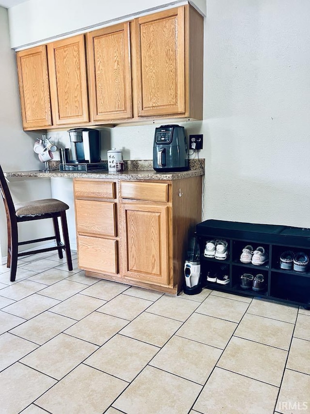 121 N Oakley Ave, Mishawaka, IN 46544 - kitchen with light tile patterned floors