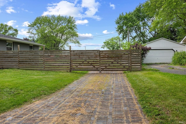 5012 Autumn Ln, Lafayette, IN 47909 - view of yard with an outbuilding and a detached garage