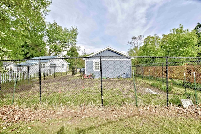 8020 N W Shafer Dr, Monticello, IN 47960 - view of yard