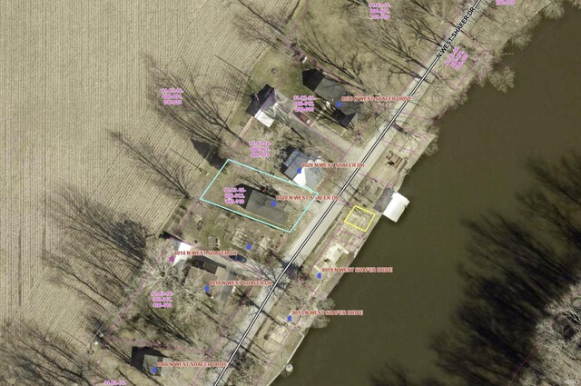 8020 N W Shafer Dr, Monticello, IN 47960 - aerial overview of property's location featuring property parcel outlined
