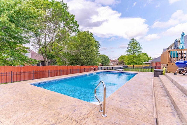 2534 Wheaton Dr, Evansville, IN 47725 - view of pool with a fenced backyard and a patio