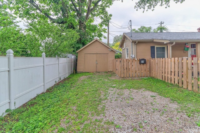 14 S Villa Dr, Evansville, IN 47714 - view of fenced yard