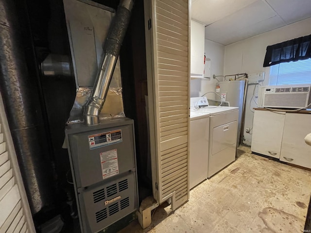 2405 Clara Ave, Fort Wayne, IN 46805 - washroom featuring washer and dryer and cooling unit
