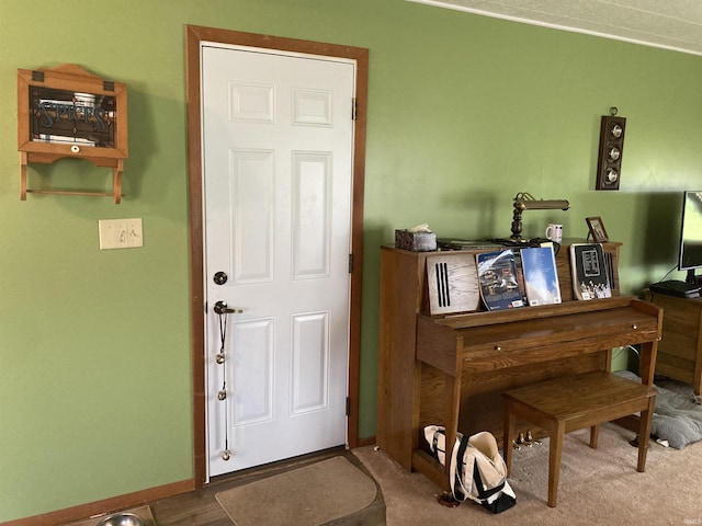 39 E Linn Rd, Bluffton, IN 46714 - entryway with baseboards