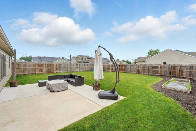 1328 Monte Carlo Dr, Huntertown, IN 46748 - view of yard with a patio area