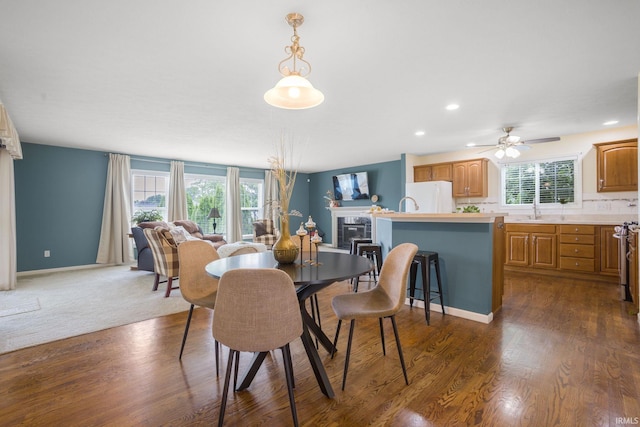 515 Cloudmont Dr, Osceola, IN 46561 - dining area featuring ceiling fan, dark wood-style floors, recessed lighting, and baseboards