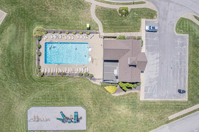 1215 Ladbrooke Dr, Evansville, IN 47725 - bird's eye view of a pool area