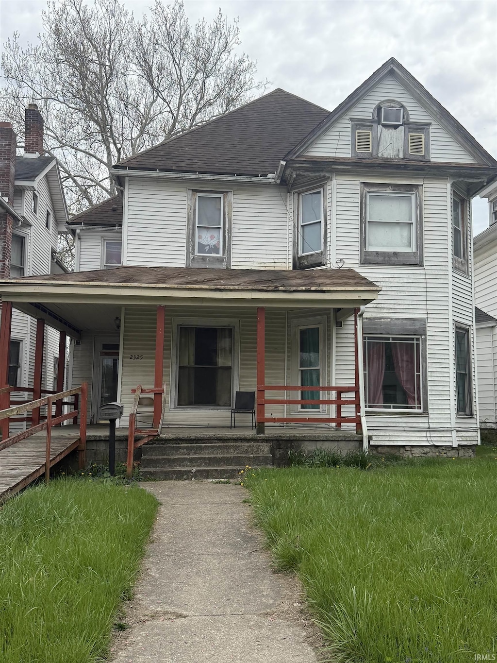 2325 E Broadway St, Logansport, IN 46947 - view of front of home featuring a porch