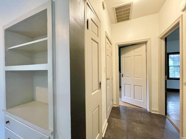 5425 Lincoln Ave, Evansville, IN 47715 - hall featuring baseboards