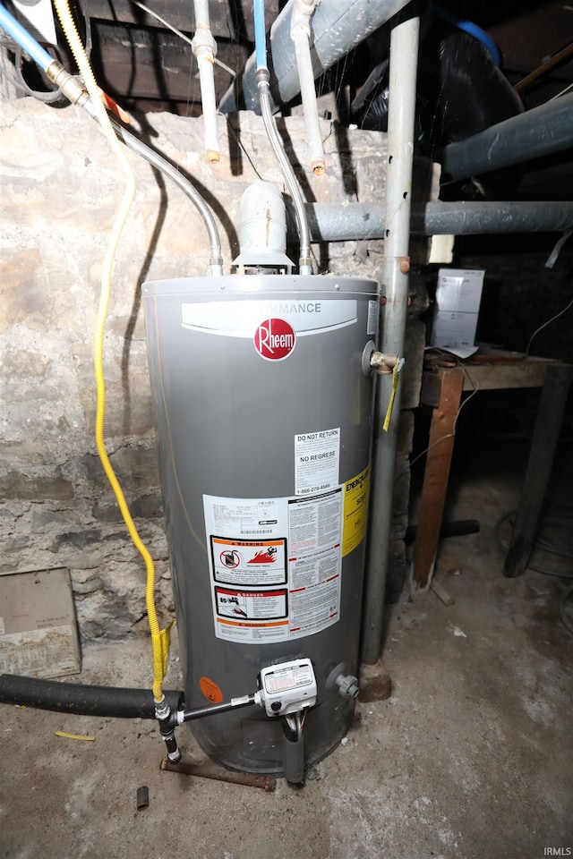 210 14th St, Logansport, IN 46947 - utility room with gas water heater