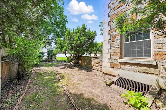 2307 Forest Park Blvd, Fort Wayne, IN 46805 - view of yard