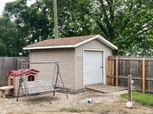 305 N Lincoln Ave, Fowler, IN 47944 - view of shed with a fenced backyard
