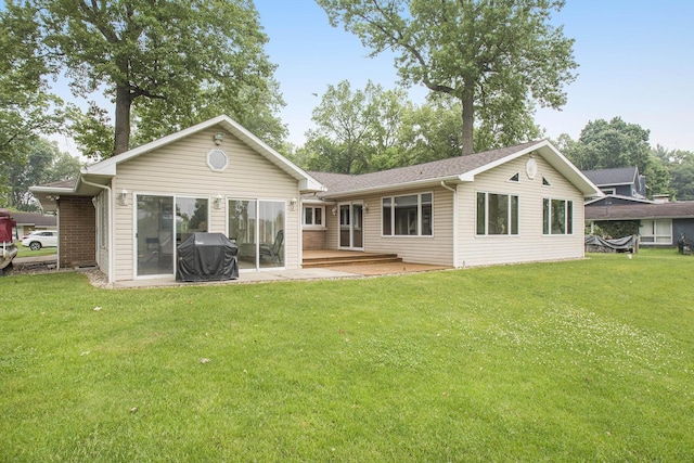 55916 Jayne Dr, Elkhart, IN 46514 - rear view of house with a yard
