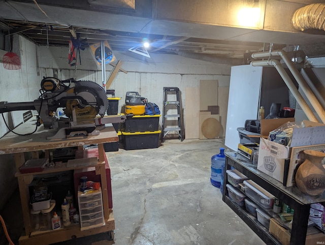 664 Columbia St, Berne, IN 46711 - view of unfinished below grade area