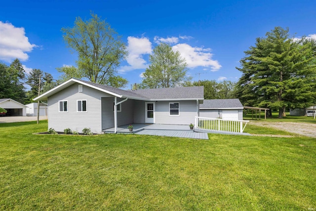 9129 Winchester Rd, Fort Wayne, IN 46819 - view of front of house with a front lawn