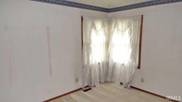 1001 Barnett St, Vincennes, IN 47591 - unfurnished room with baseboards