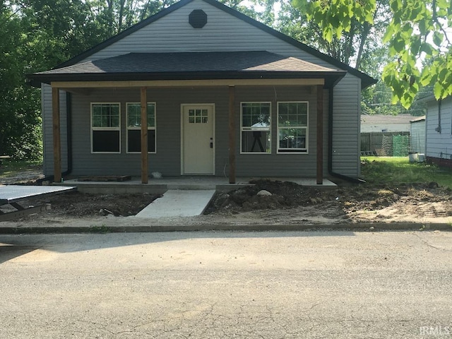 205 S Calumet St, Kokomo, IN 46901 - view of front of property with a porch and a shingled roof