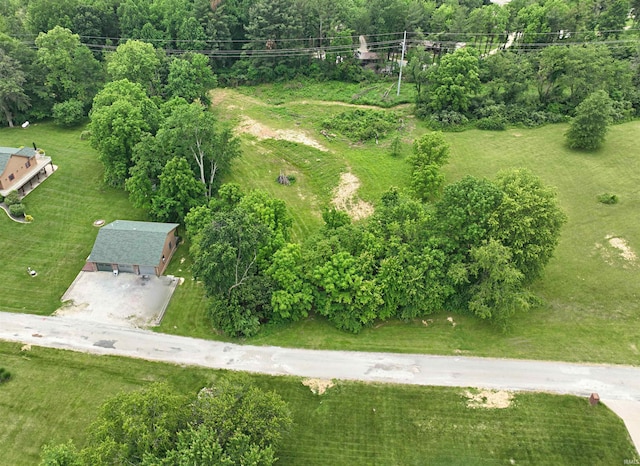 Pineview Dr, Loogootee, IN 47553