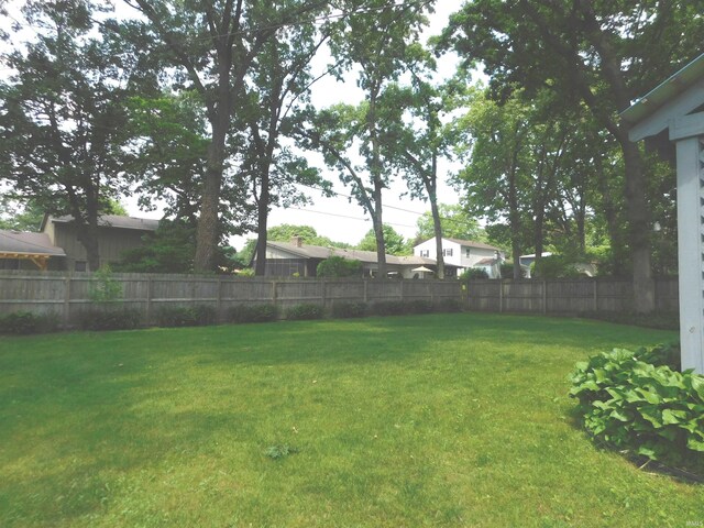 53341 Crestview Dr, South Bend, IN 46635 - view of yard