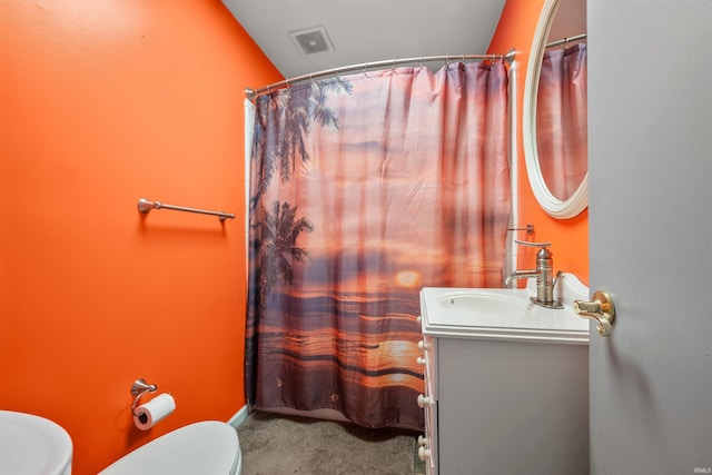 614 E S B St, Gas City, IN 46933 - bathroom featuring toilet, vanity, and curtained shower
