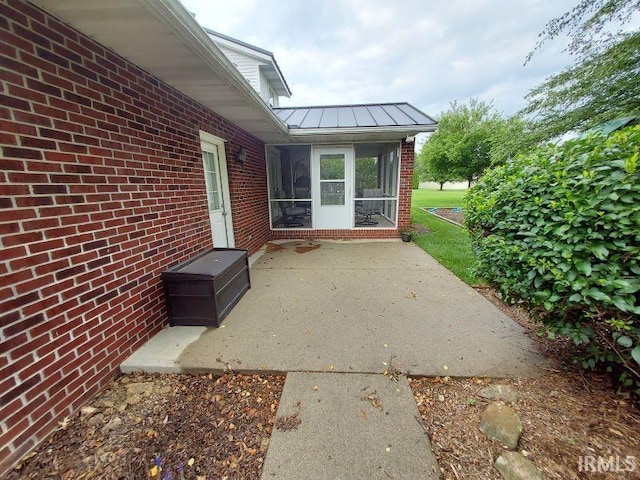 1749 W 1st St, Jasper, IN 47546 - view of patio with a sunroom
