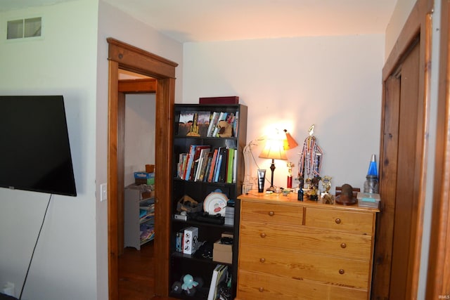 523 S Bluff St, Monticello, IN 47960 - view of bedroom
