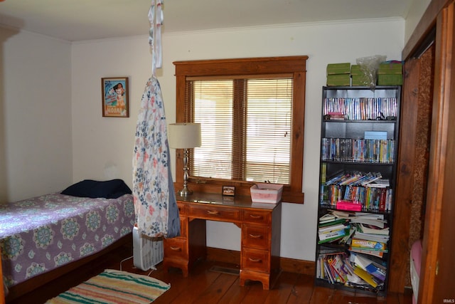 523 S Bluff St, Monticello, IN 47960 - bedroom with wood-type flooring, ornamental molding, and baseboards