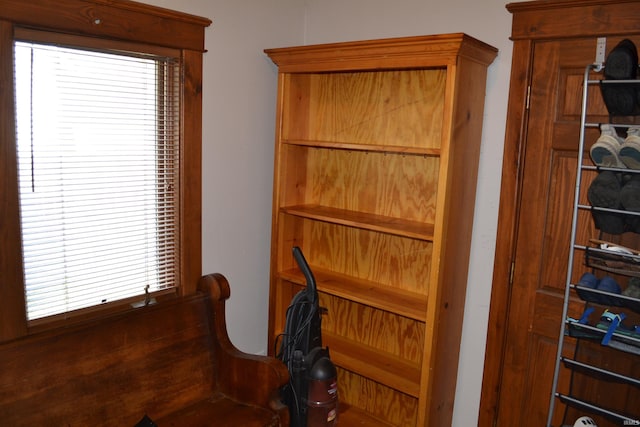 523 S Bluff St, Monticello, IN 47960 - view of office