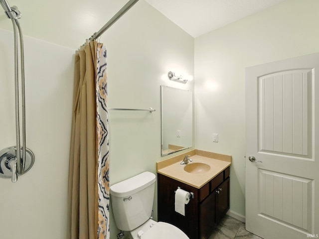 13395 Synch Ct, Fort Wayne, IN 46814 - full bathroom with toilet, vanity, and a shower with curtain