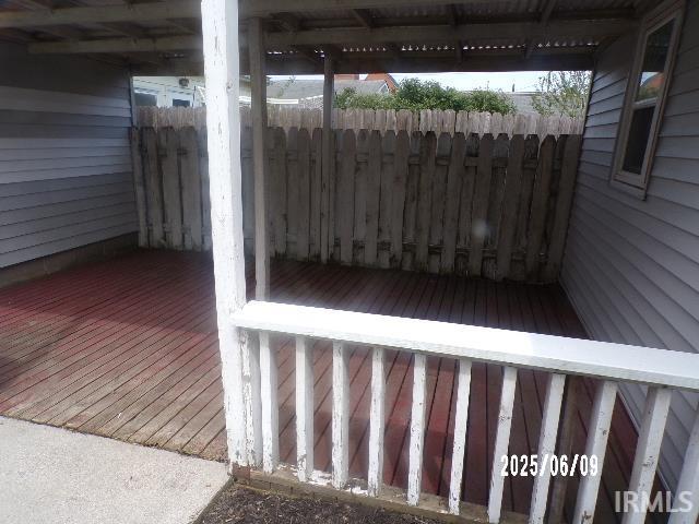 221 W Franklin St, Hartford City, IN 47348 - view of wooden terrace
