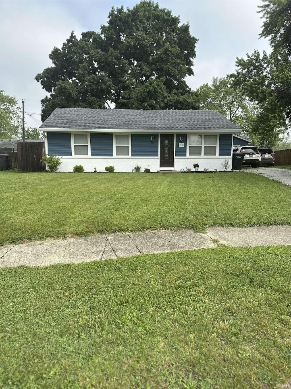 1012 Rio Vista Ct, Lafayette, IN 47905 - ranch-style home with roof with shingles