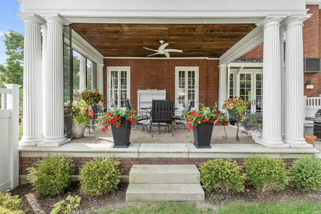 1403 E Jefferson Blvd, South Bend, IN 46617 - view of patio / terrace featuring a ceiling fan