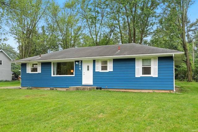 9014 Muldoon Rd, Fort Wayne, IN 46819 - view of front of house featuring a front lawn
