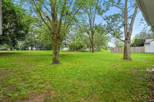 9014 Muldoon Rd, Fort Wayne, IN 46819 - view of yard with a trampoline