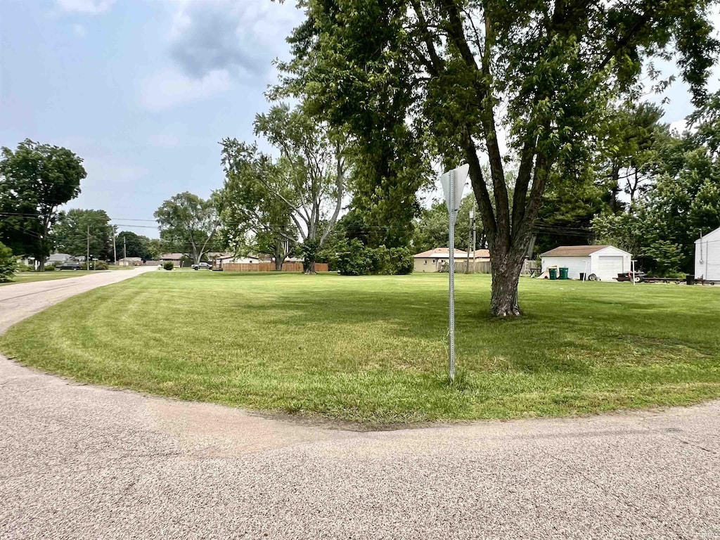 56362 45th St, Elkhart, IN 46516