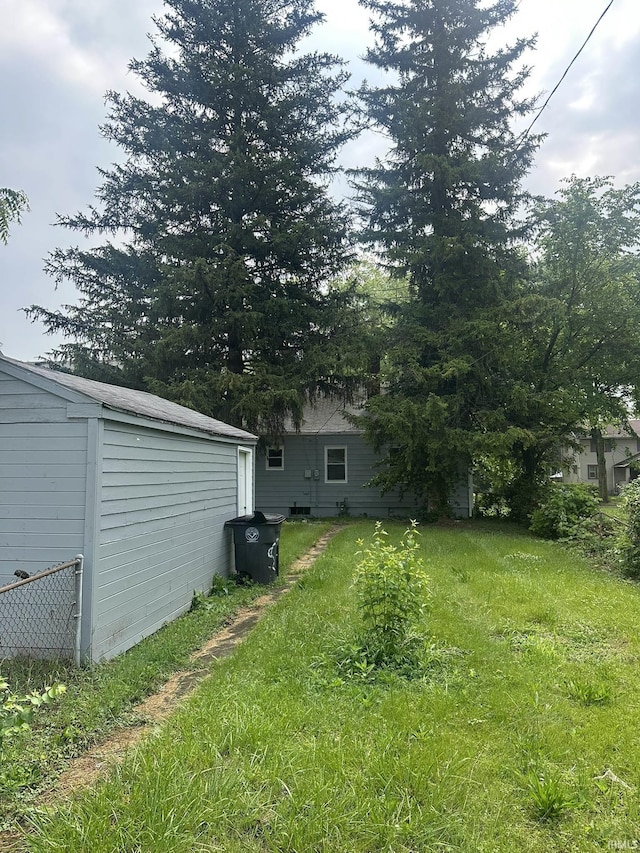 3324 Alexander St, Fort Wayne, IN 46806 - view of yard
