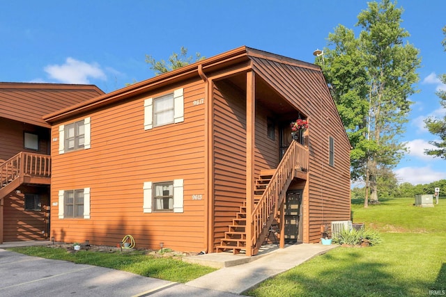 9617 S Lake Ridge Dr Unit 4, Bloomington, IN 47401 - view of building exterior with stairway