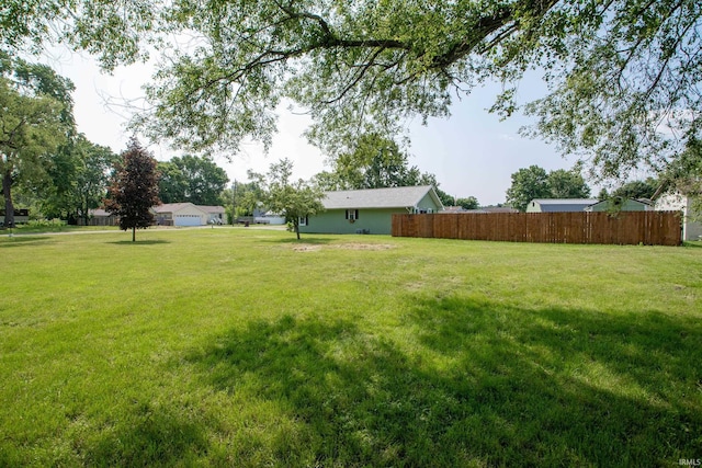 57005 Southshore Dr, Osceola, IN 46561 - view of yard