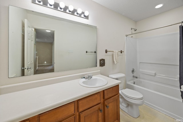 2729 Massasoit Ln, Lafayette, IN 47909 - full bath with shower / bath combination with curtain and vanity