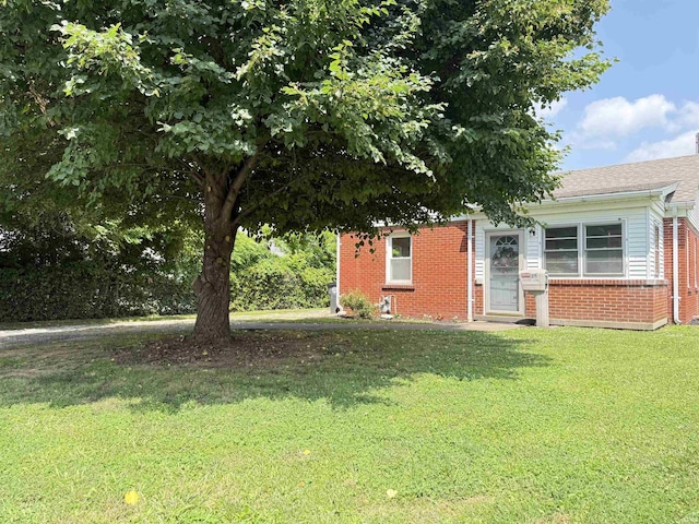 16 S Taft Ave, Evansville, IN 47714 - view of green lawn