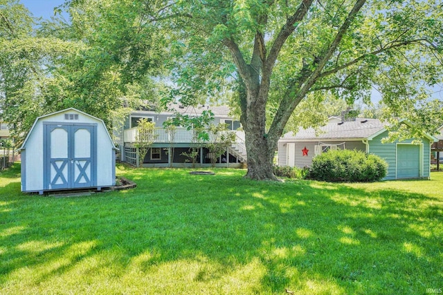 7244 Oaklawn Dr, Newburgh, IN 47630 - view of green lawn with a storage shed