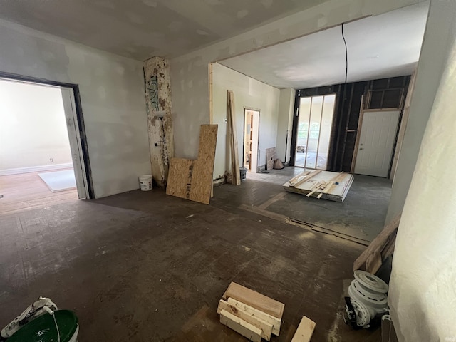 1002 Elizabeth St, Lafayette, IN 47904 - view of unfurnished living room